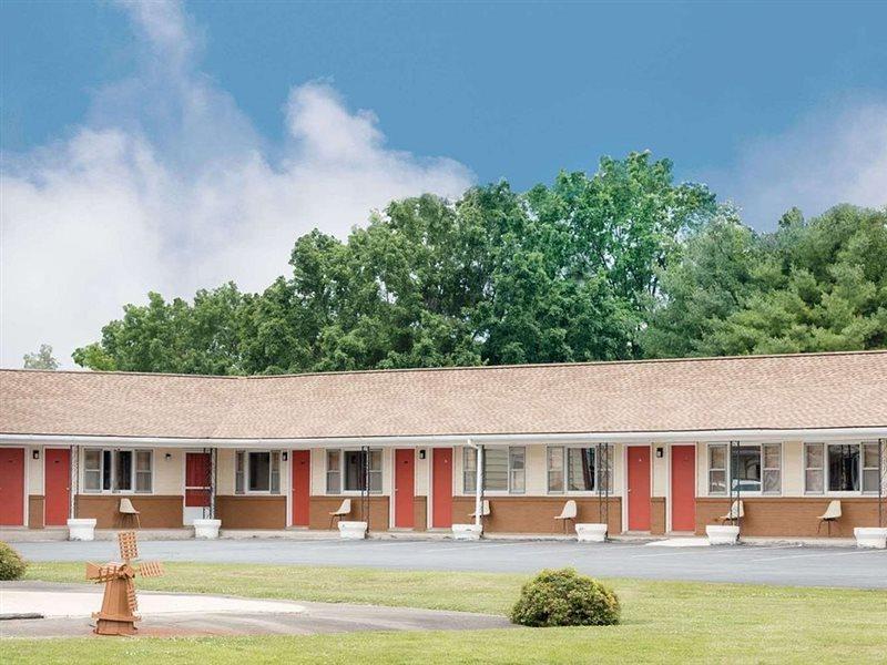 Budget Inn Mifflintown Kültér fotó