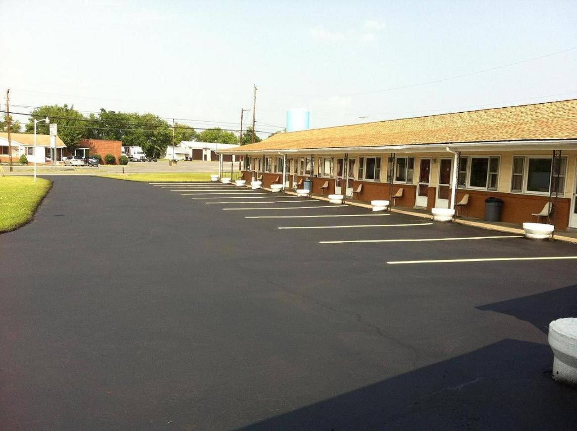 Budget Inn Mifflintown Kültér fotó